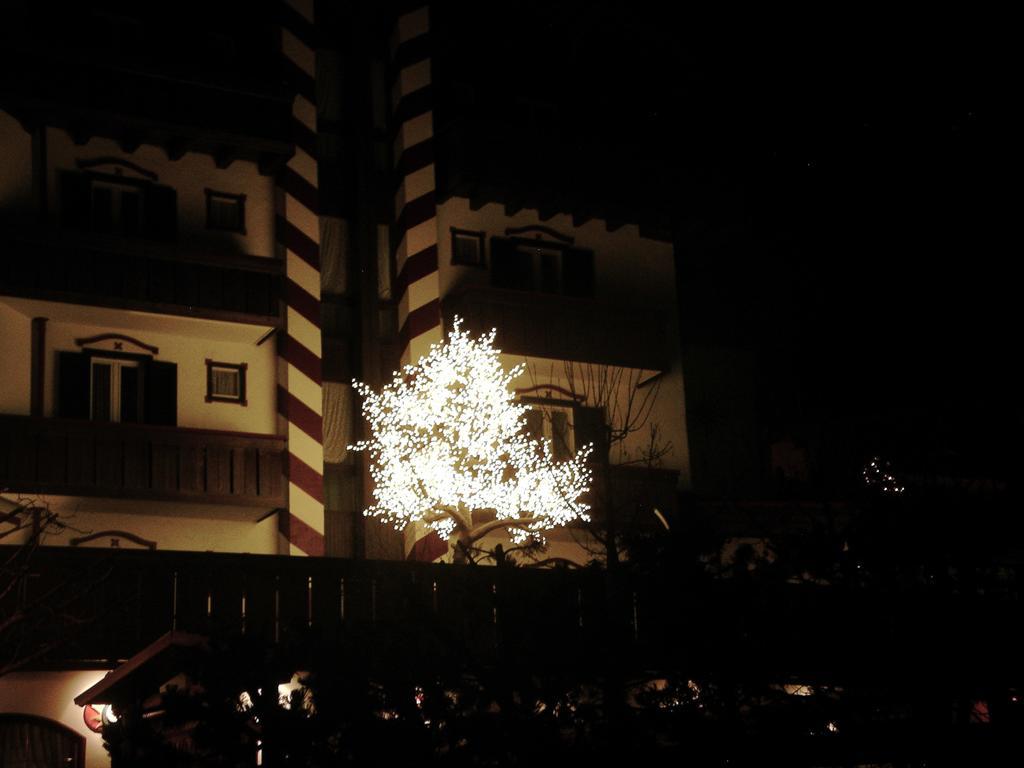 Hotel Regina San Martino Di Castrozza Luaran gambar